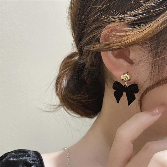 French Retro Plush Bow Earrings